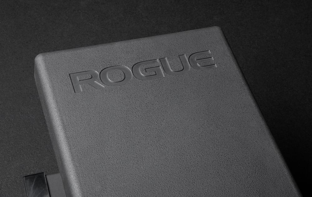 Rogue fitness flat hotsell utility bench 2.0